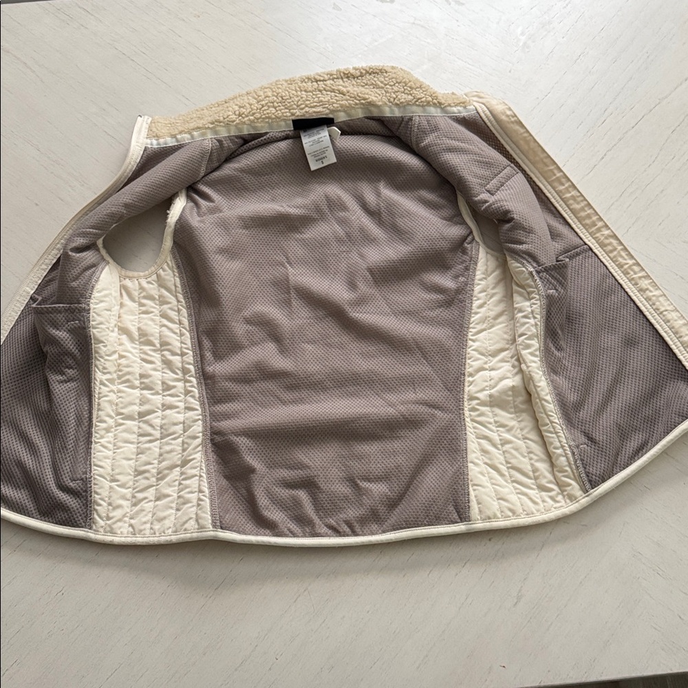 Patagonia Women's Retro X Size Small Vest - Picture 7 of 11